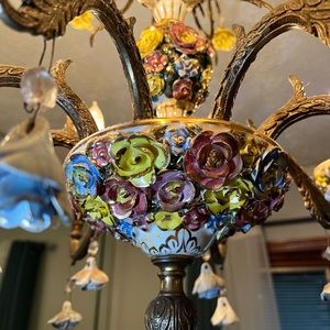 Capodimomte 8 light Rose Chandelier